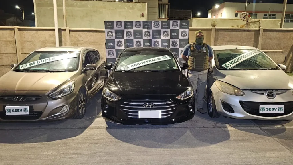 Carabineros Recupera Tres Vehículos