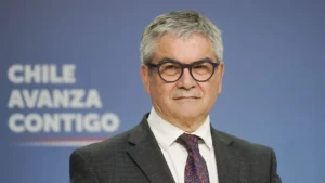 Renuncia Mario Marcel