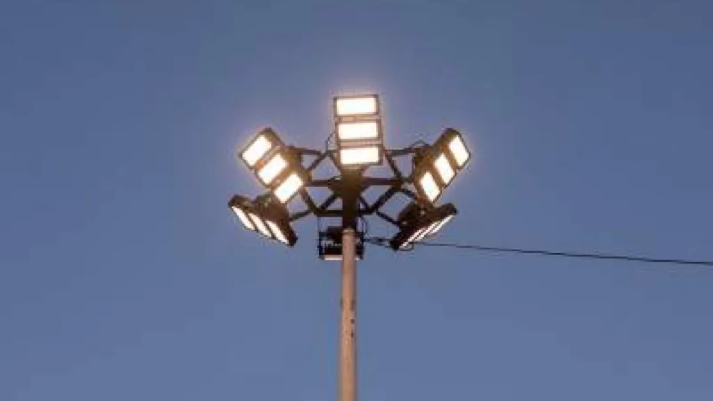Nuevas Luminarias Cruce Azapa