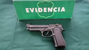 Robo De Vehículo Con Arma