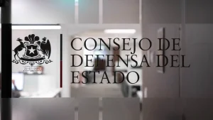 CDE Se Querella Contra Juez
